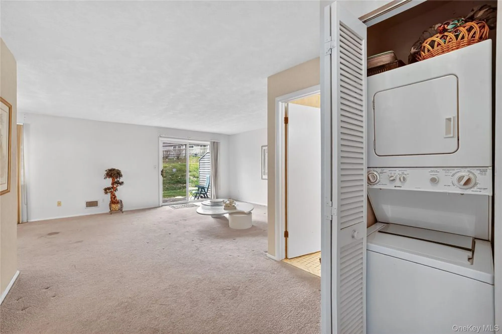 Property Slideshow image 22 of 39 | 175 long hill dr b, Yorktown Heights, NY, 10598