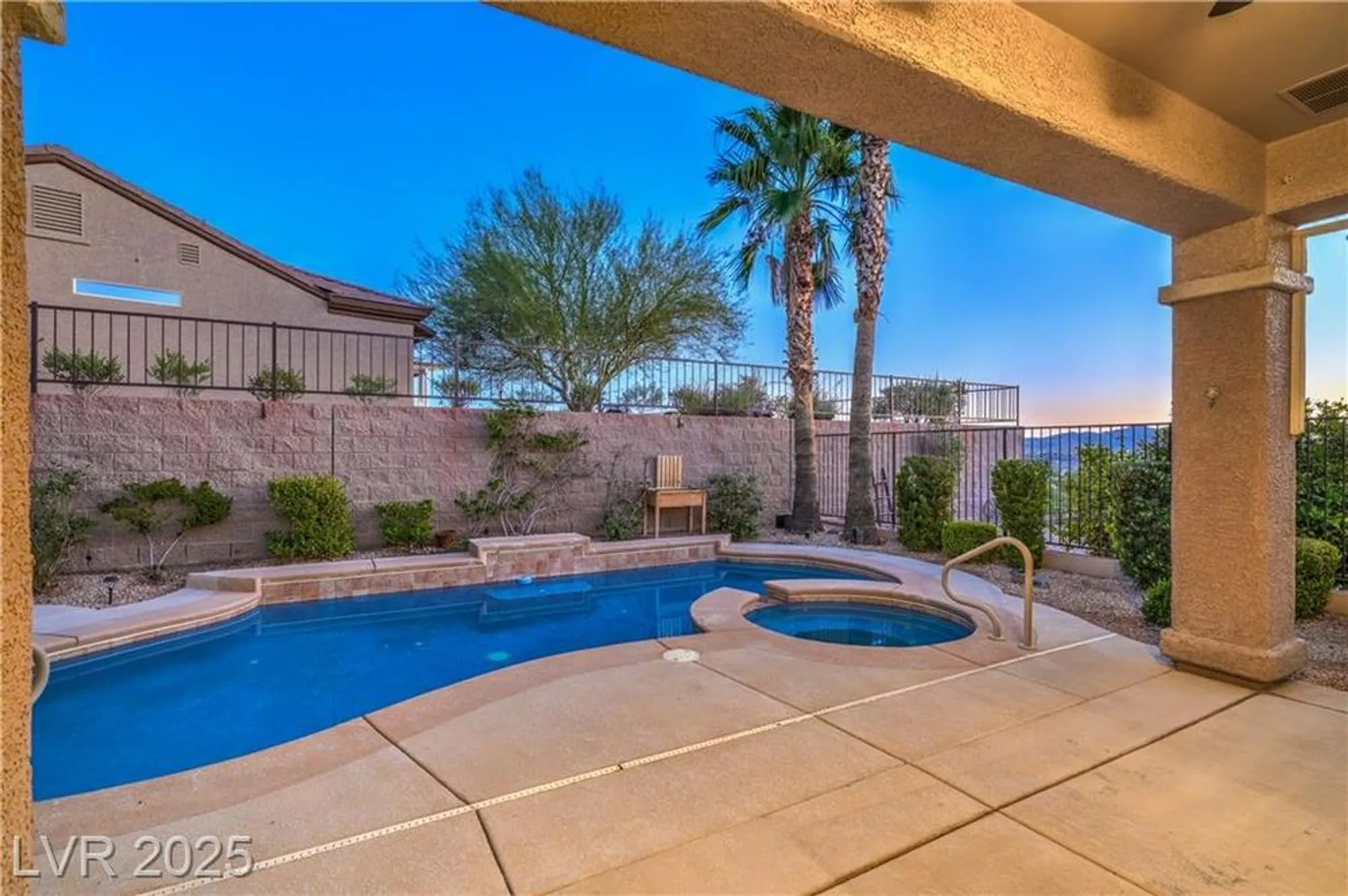 Property Slideshow image 37 of 65 | 2170 peyten park st, Henderson, NV, 89052