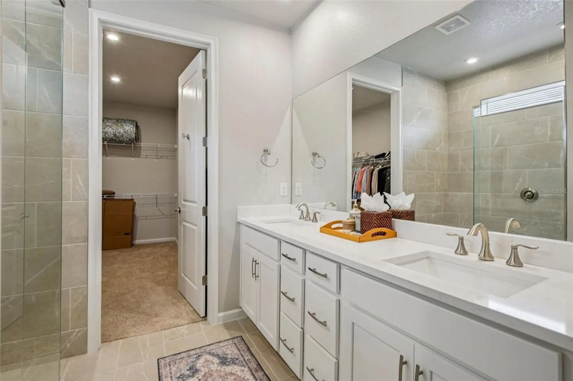 Property Slideshow image 14 of 22 | 11222 livewell ct, Venice, FL, 34293