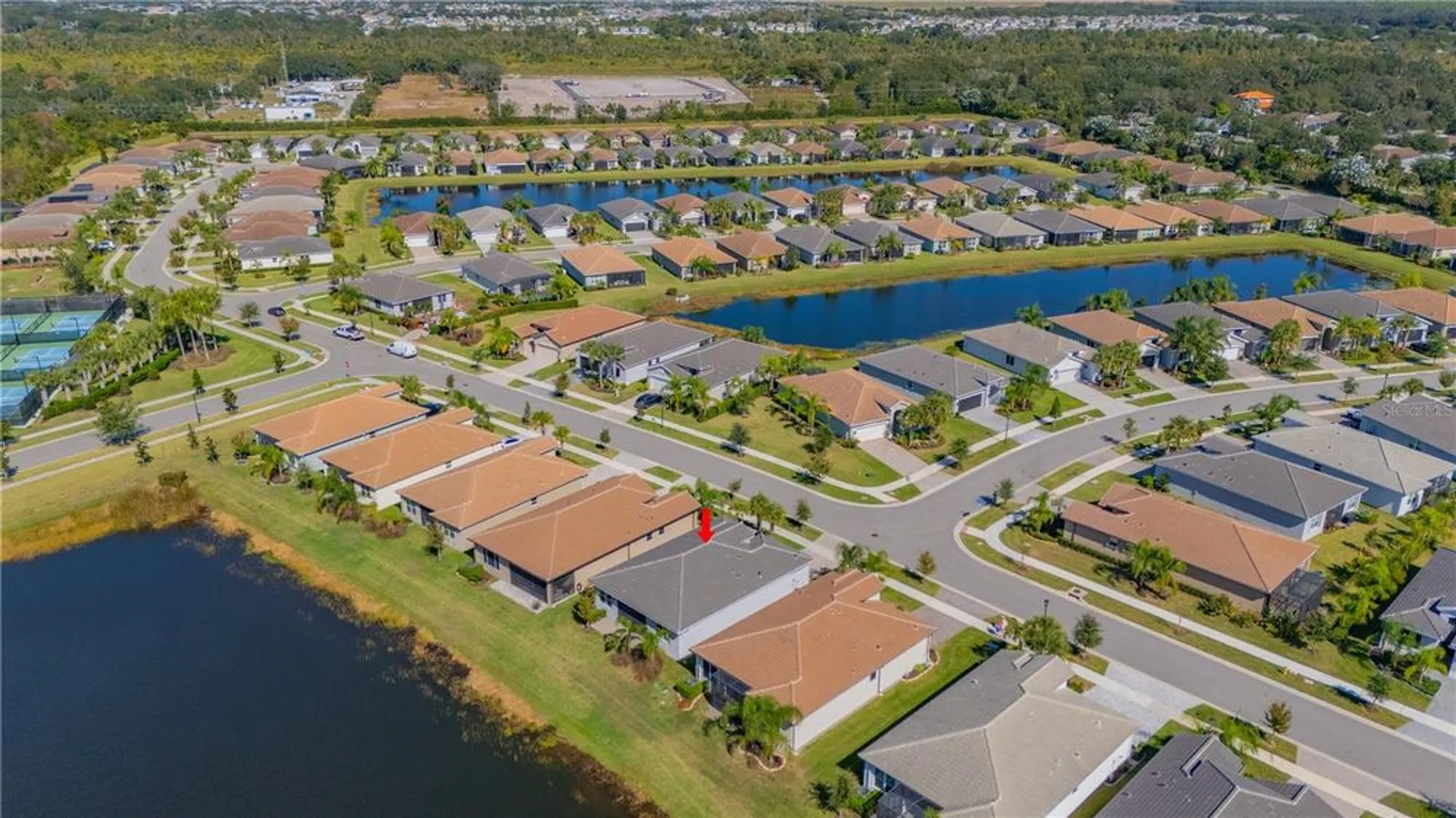 Property Slideshow image 35 of 48 | 15513 santa pola dr, Wimauma, FL, 33598