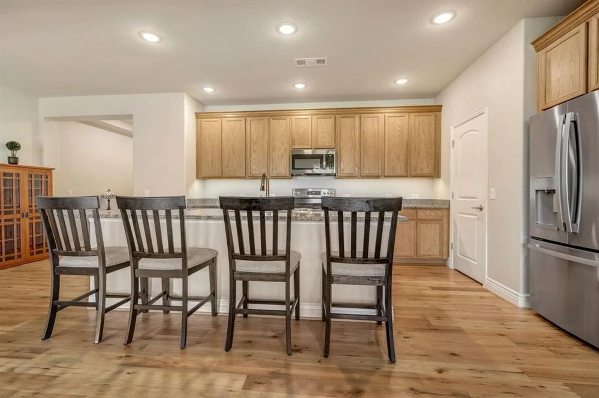 Property Slideshow image 7 of 32 | 9625 heartwood dr, Denton, TX, 76207