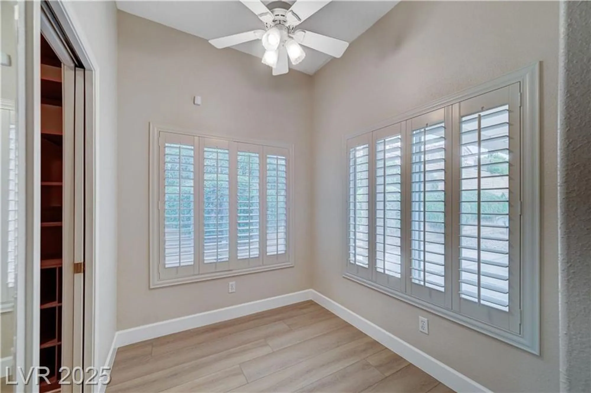 Property Slideshow image 29 of 77 | 2801 byron dr, Las Vegas, NV, 89134