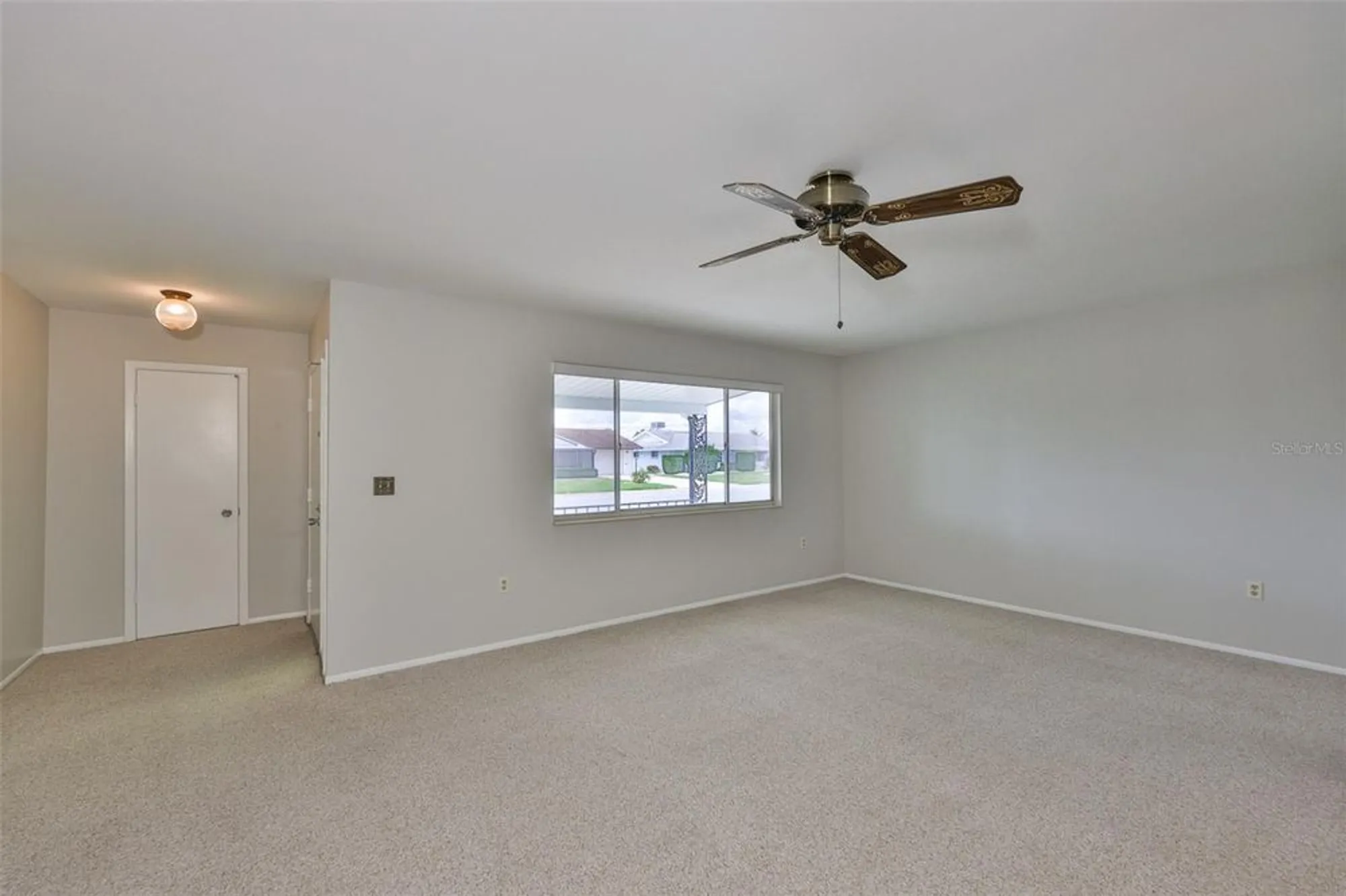 Property Slideshow image 6 of 41 | 823 fox hills dr, Sun City Center, FL, 33573