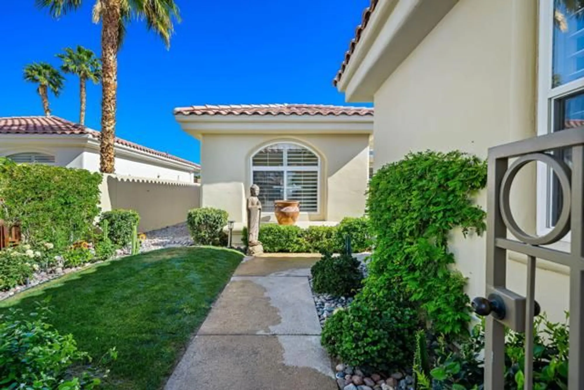 Property Slideshow image 13 of 52 | 80240 merion, La Quinta, CA, 92253