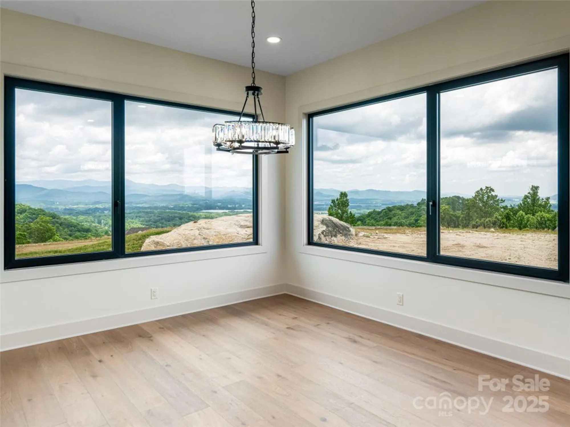 Property Slideshow image 20 of 47 | 24 s watchman dr, Hendersonville, NC, 28791