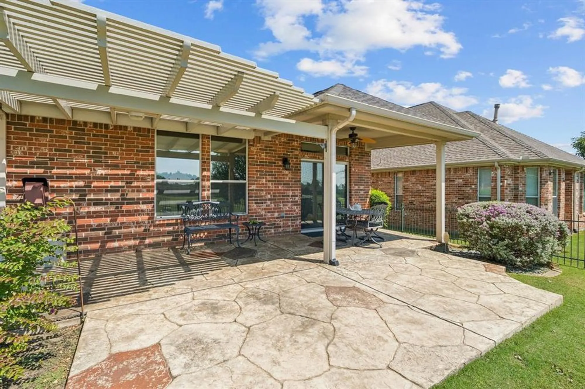 Property Slideshow image 22 of 32 | 7313 reflection bay dr, Frisco, TX, 75036