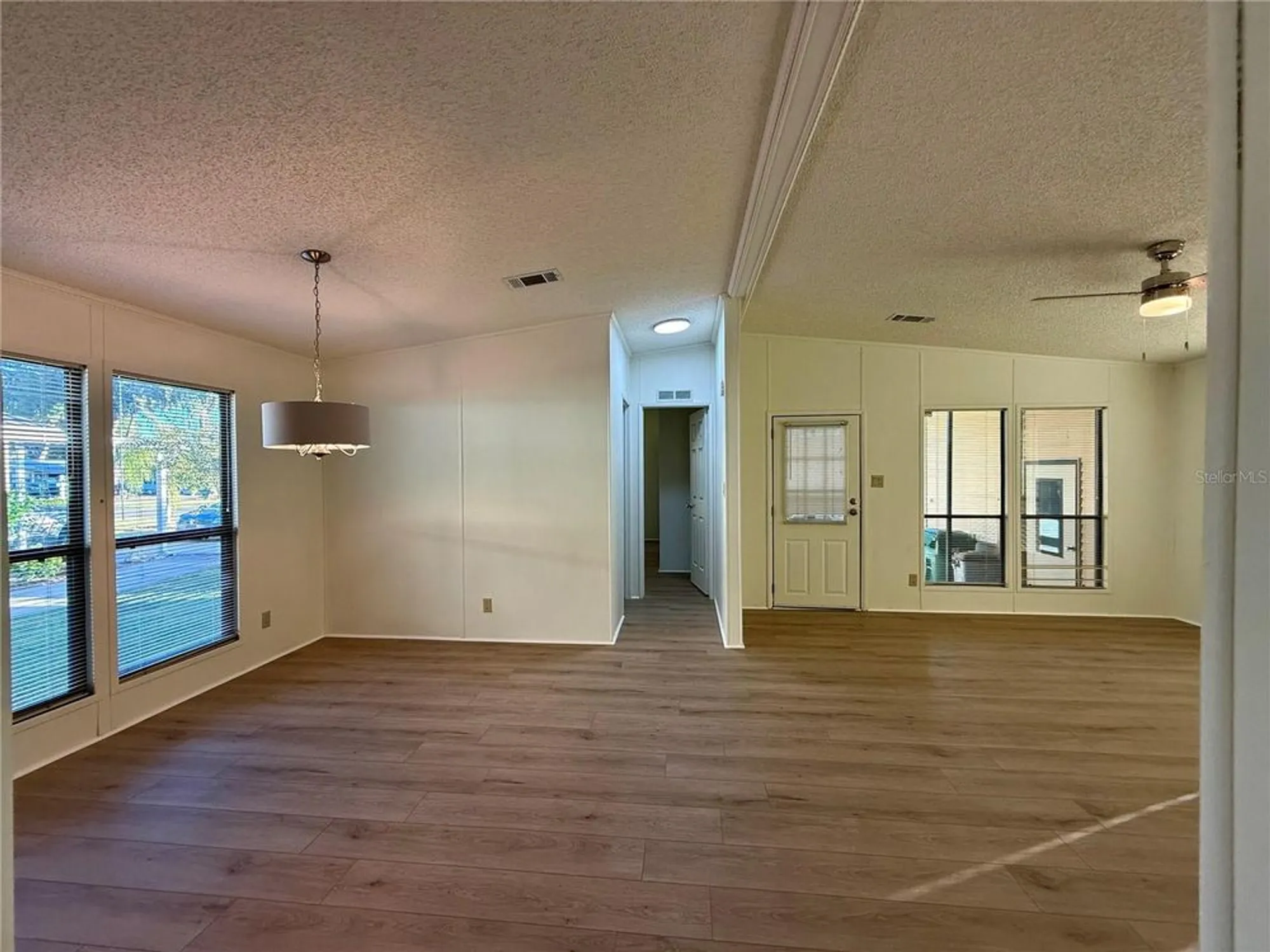 Property Slideshow image 8 of 31 | 603 robin ln, Wildwood, FL, 34785