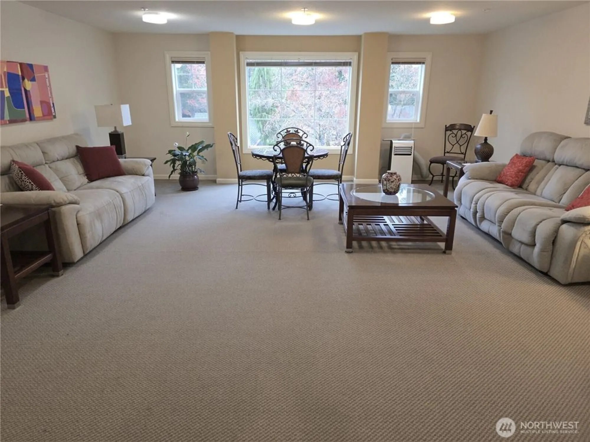 Property Slideshow image 35 of 40 | 3935 226th pl 313, Issaquah, WA, 98029
