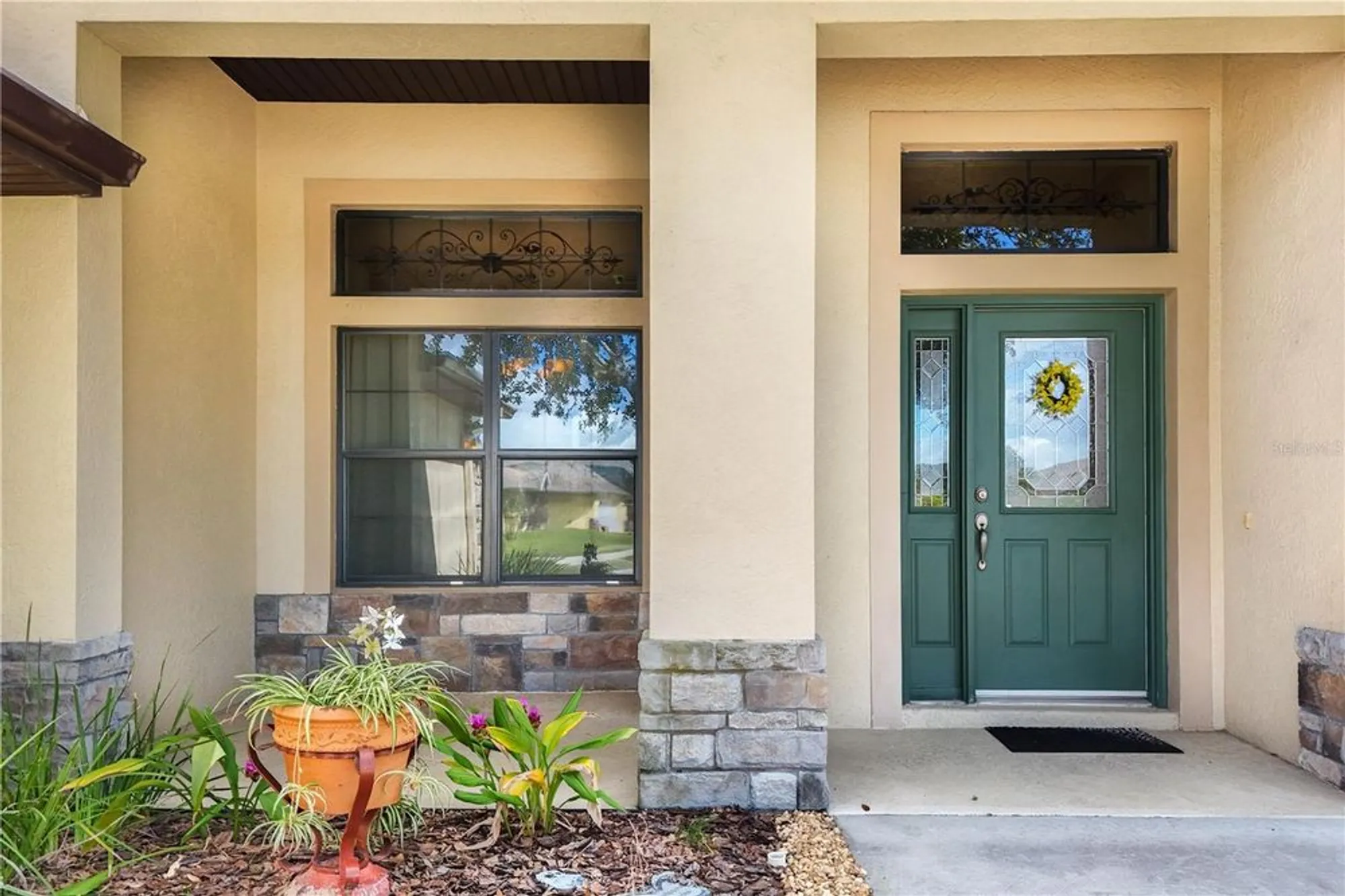 Property Slideshow image 4 of 50 | 8860 bridgeport bay cir, Mount Dora, FL, 32757