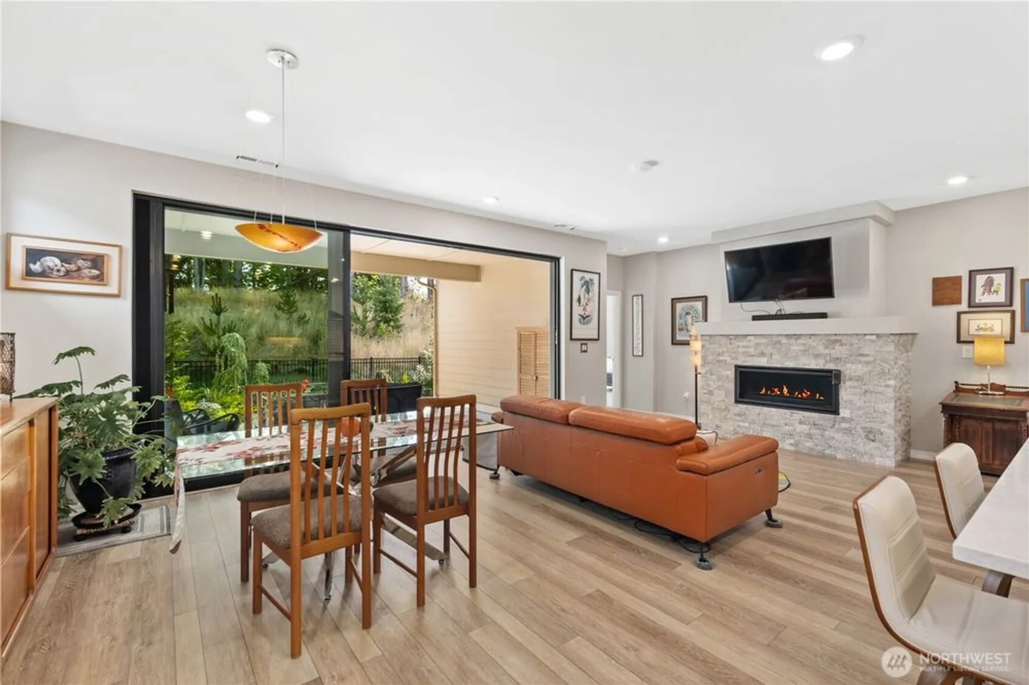 Property Slideshow image 13 of 37 | 15221 183rd ave e unit e, Bonney Lake, WA, 98391