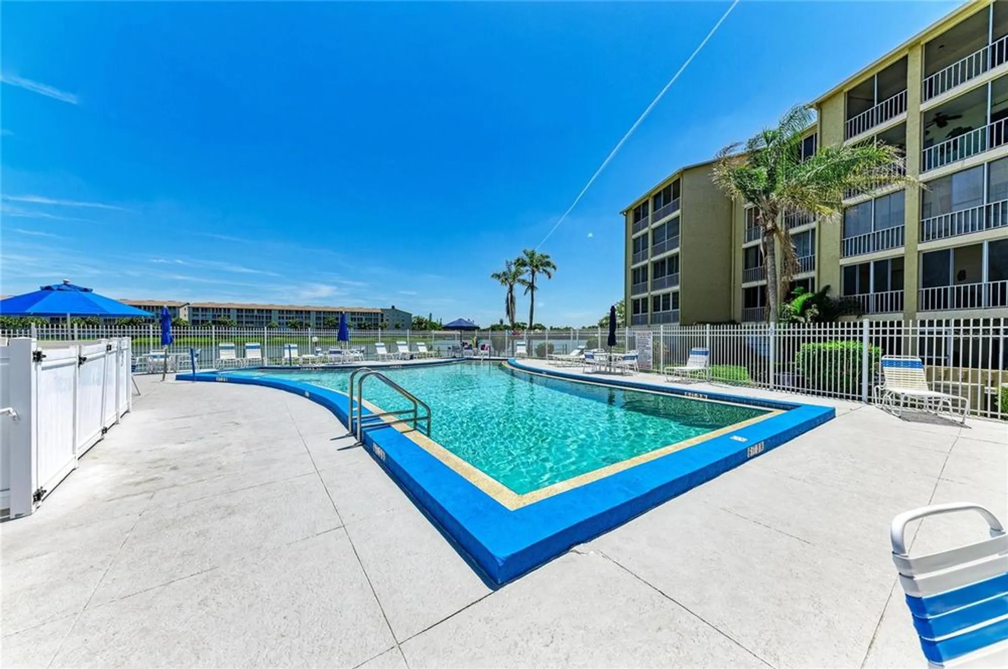 Property Slideshow image 35 of 37 | 3531 lake bayshore dr # j106, Bradenton, FL, 34205