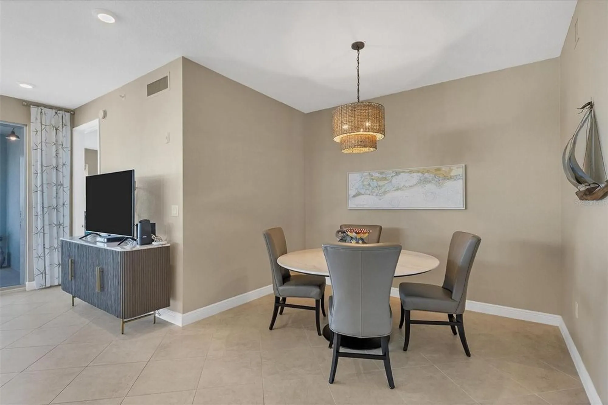 Property Slideshow image 22 of 61 | 396 aruba cir unit 302, Bradenton, FL, 34209