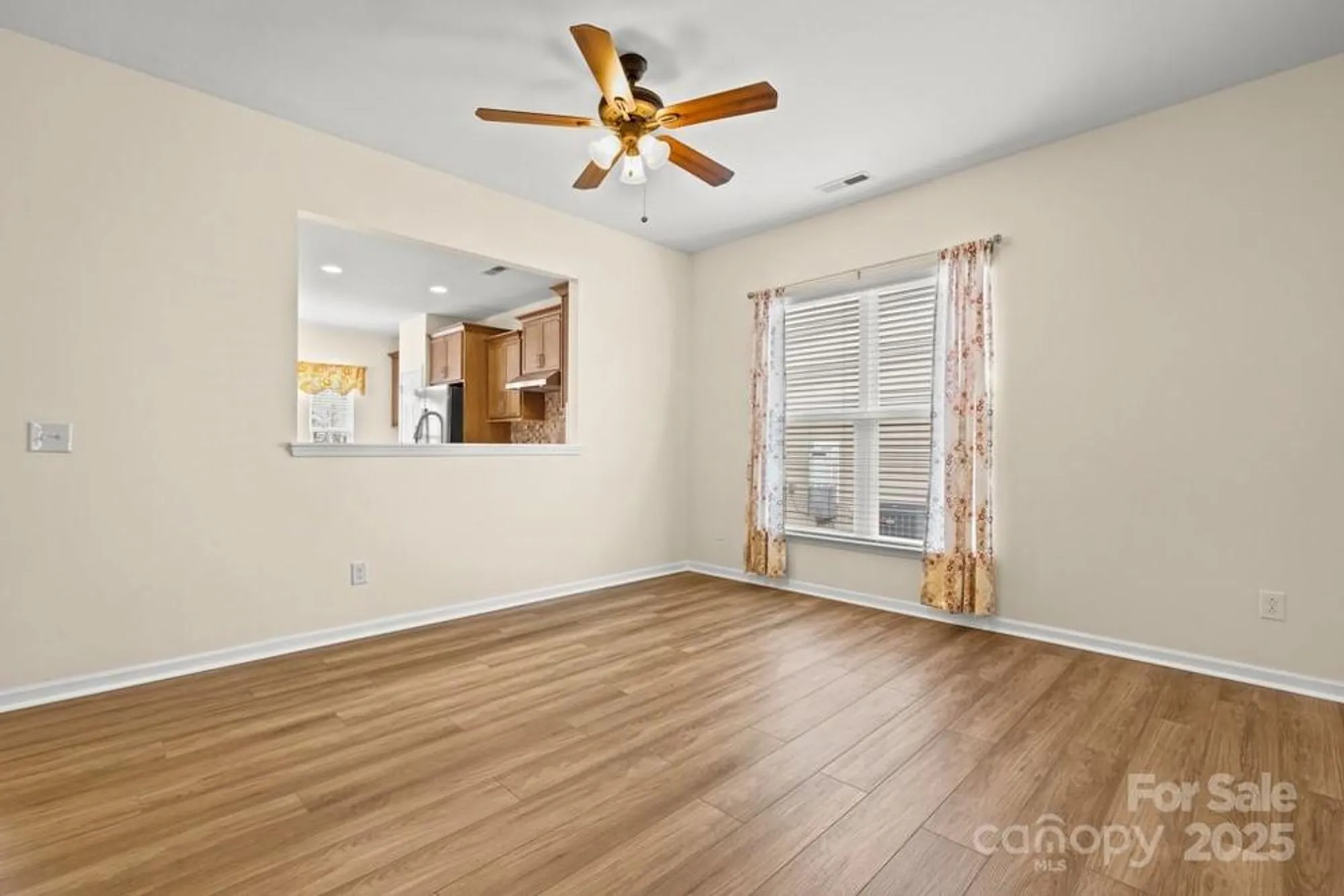 Property Slideshow image 11 of 36 | 20135 dovekie ln, Fort Mill, SC, 29707