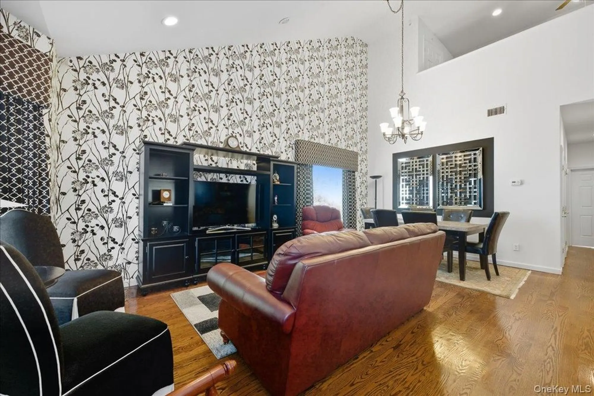 Property Slideshow image 15 of 39 | 383 summer ct, East Meadow, NY, 11554