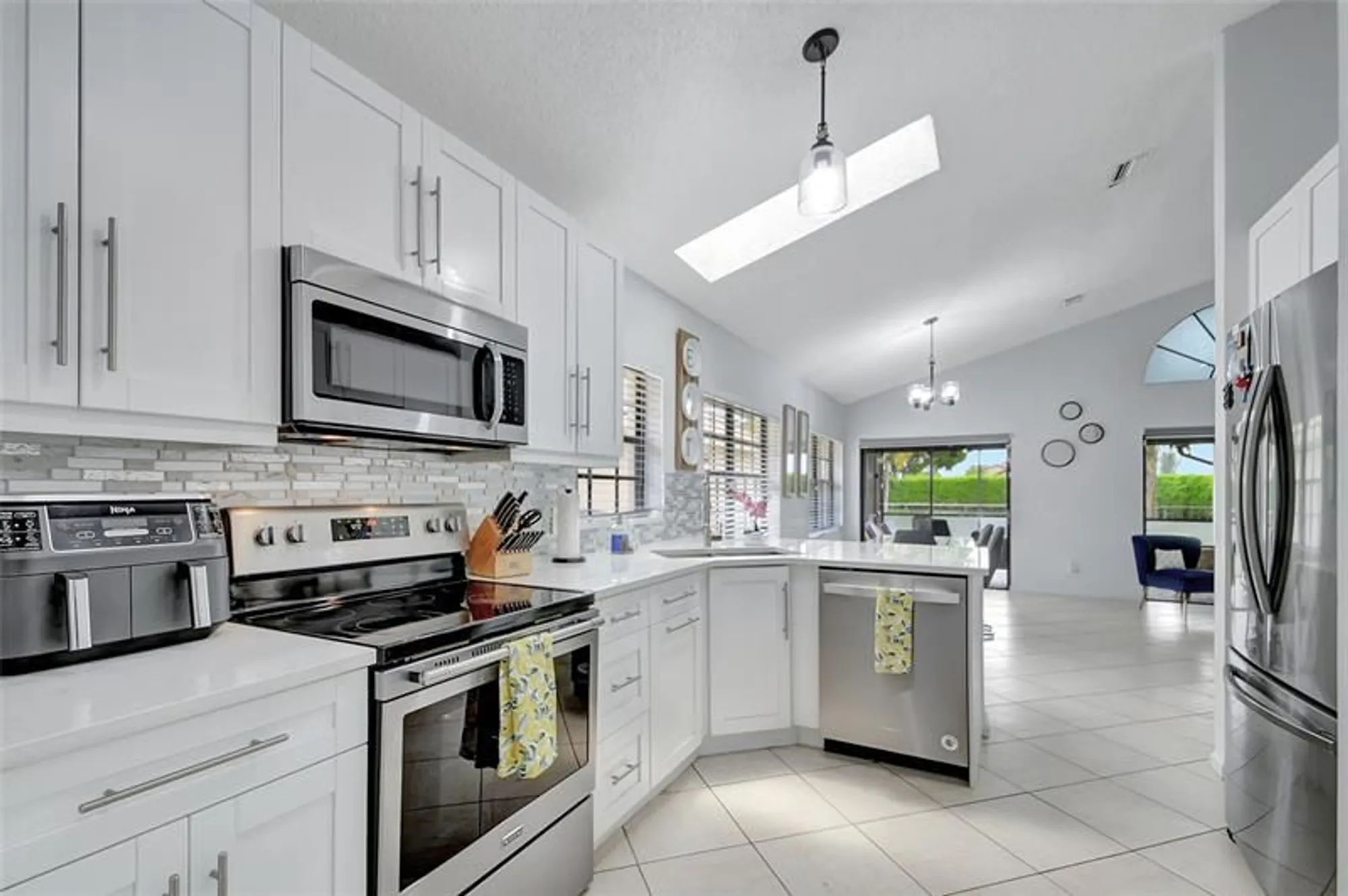 Property Slideshow image 16 of 18 | 8071 popash ct, Boynton Beach, FL, 33472