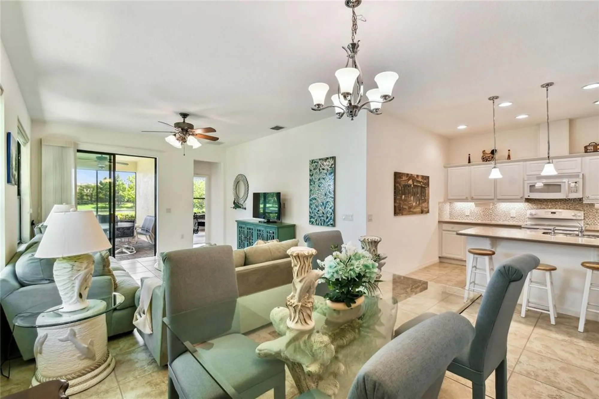 Property Slideshow image 10 of 63 | 3390 fallbrook dr, Kissimmee, FL, 34759