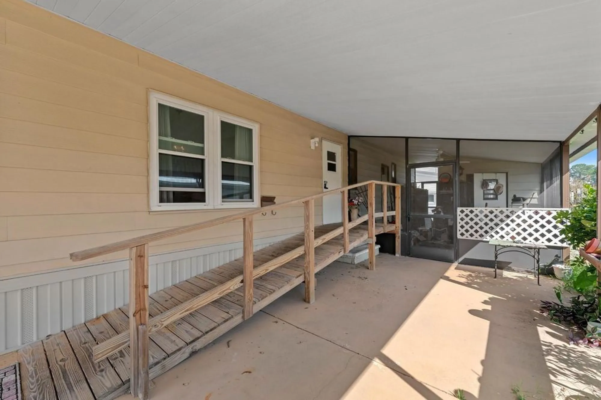 Property Slideshow image 17 of 28 | 5082 fox cliff dr, Lakeland, FL, 33810