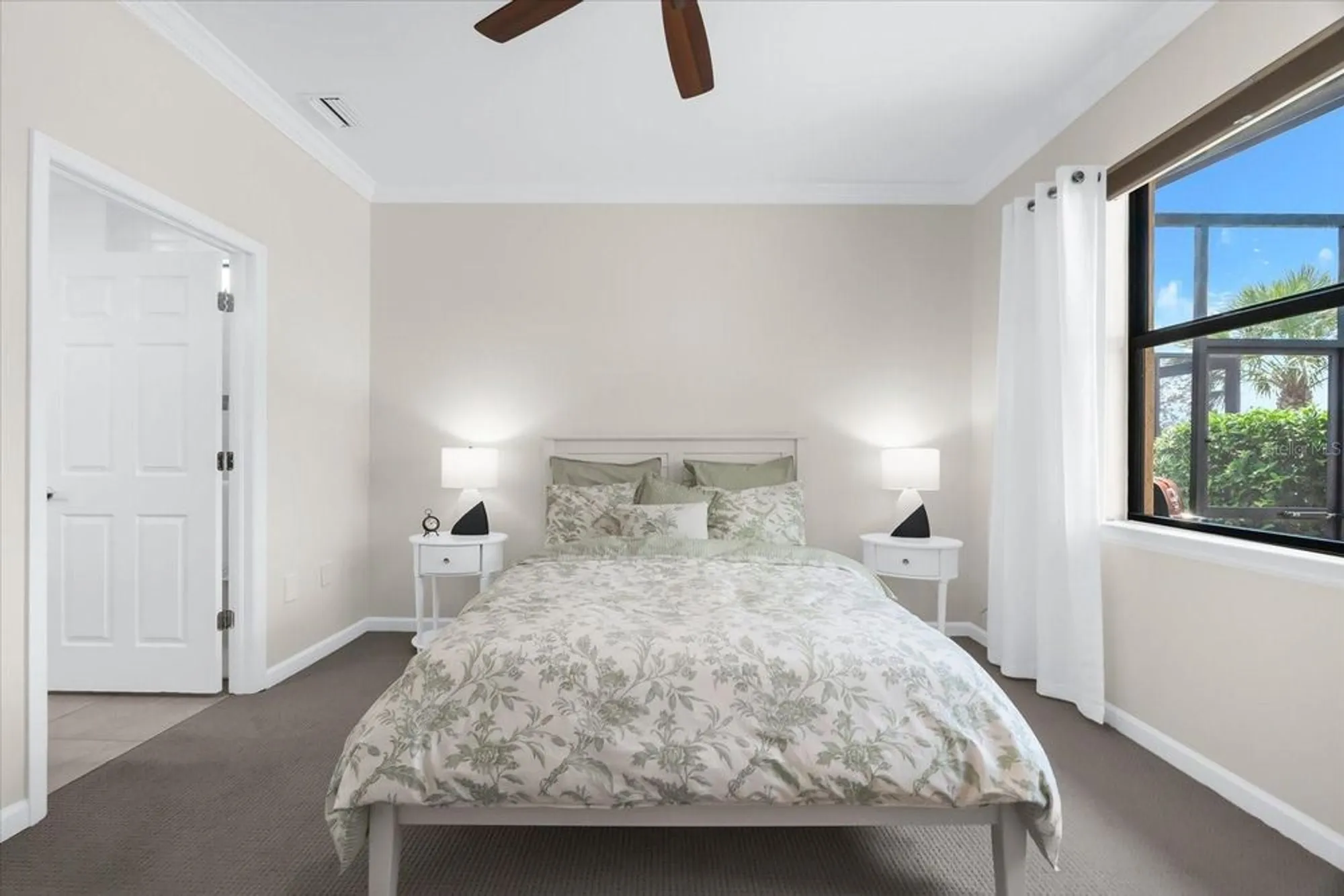 Property Slideshow image 22 of 98 | 7612 kirkland cv, Bradenton, FL, 34202