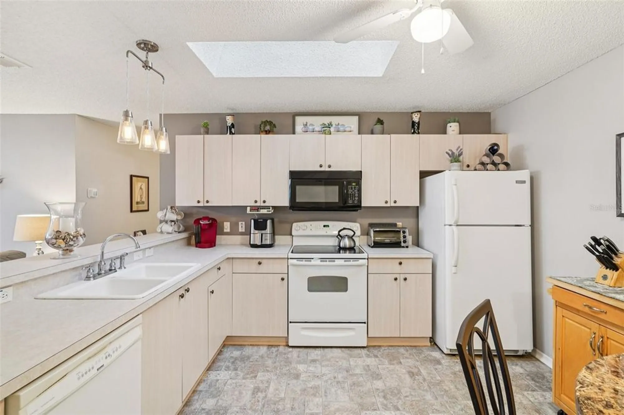 Property Slideshow image 15 of 32 | 1649 campos dr, The Villages, FL, 32162