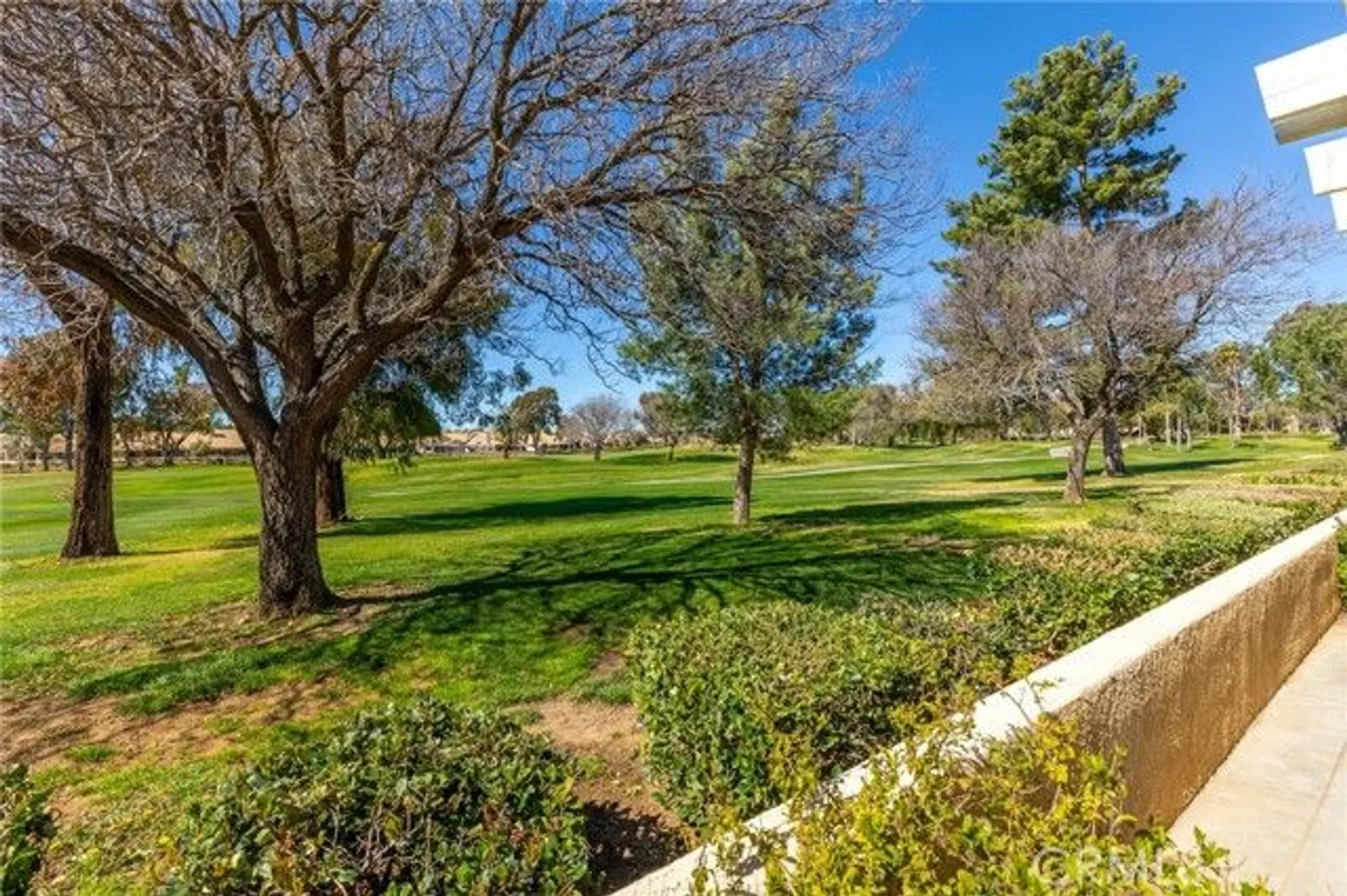 Property Slideshow image 25 of 47 | 573 la costa dr, Banning, CA, 92220