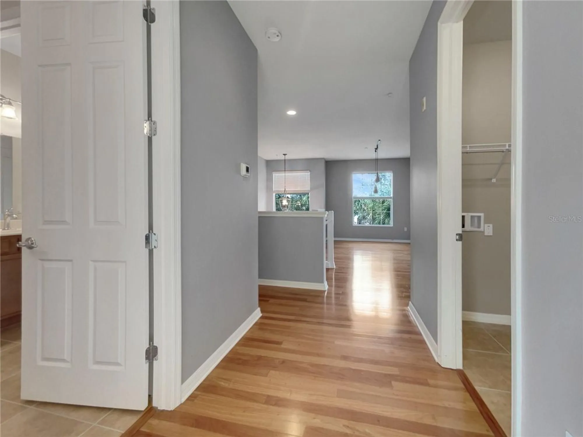 Property Slideshow image 13 of 29 | 1181 burgos dr # 406, Sarasota, FL, 34238
