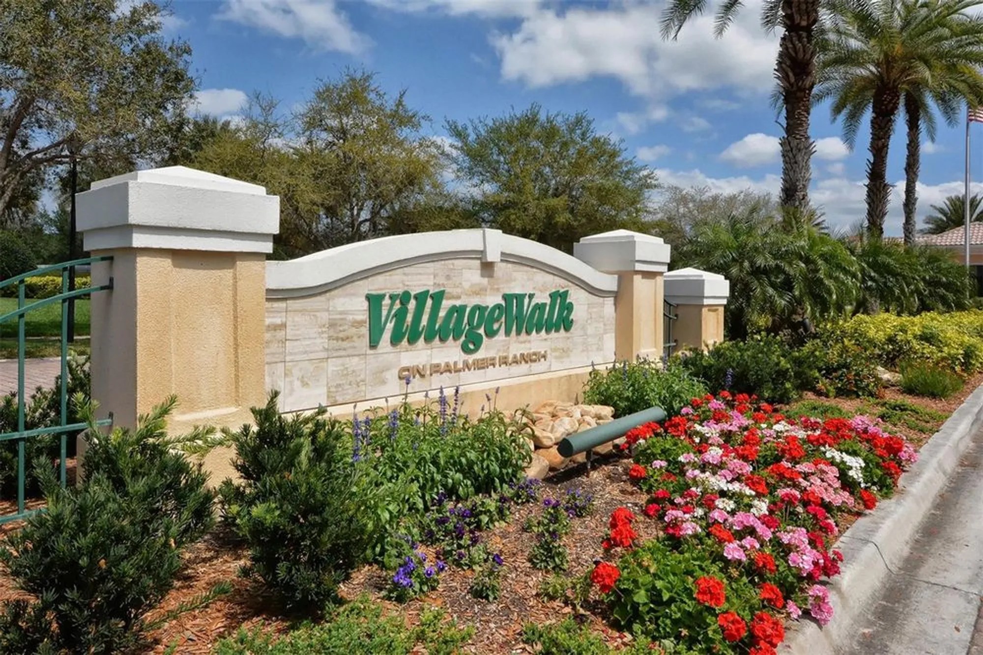 Property Slideshow image 52 of 100 | 5679 ferrara dr, Sarasota, FL, 34238