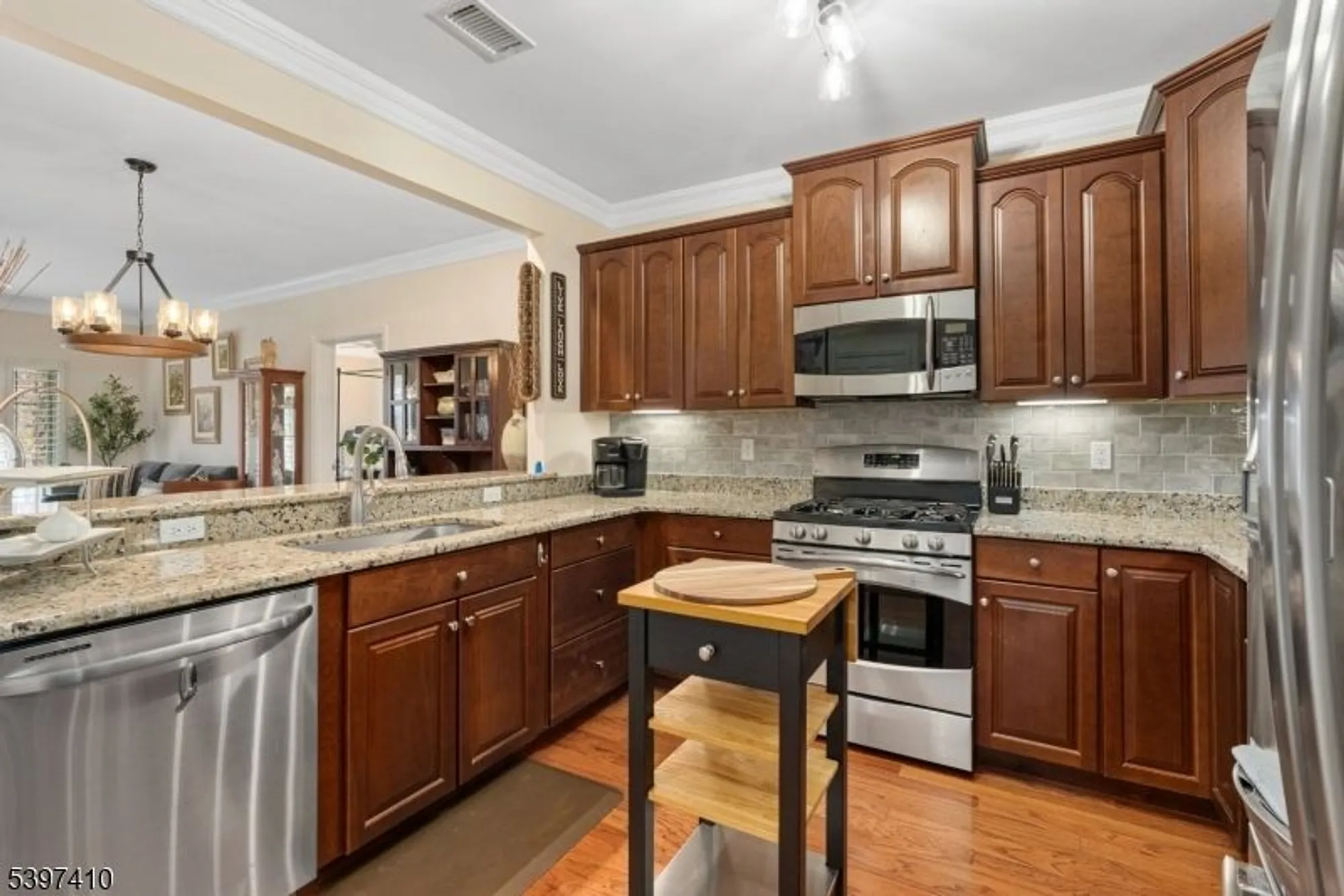 Property Slideshow image 5 of 26 | 1213 hale dr, Rockaway Twp., NJ, 07866