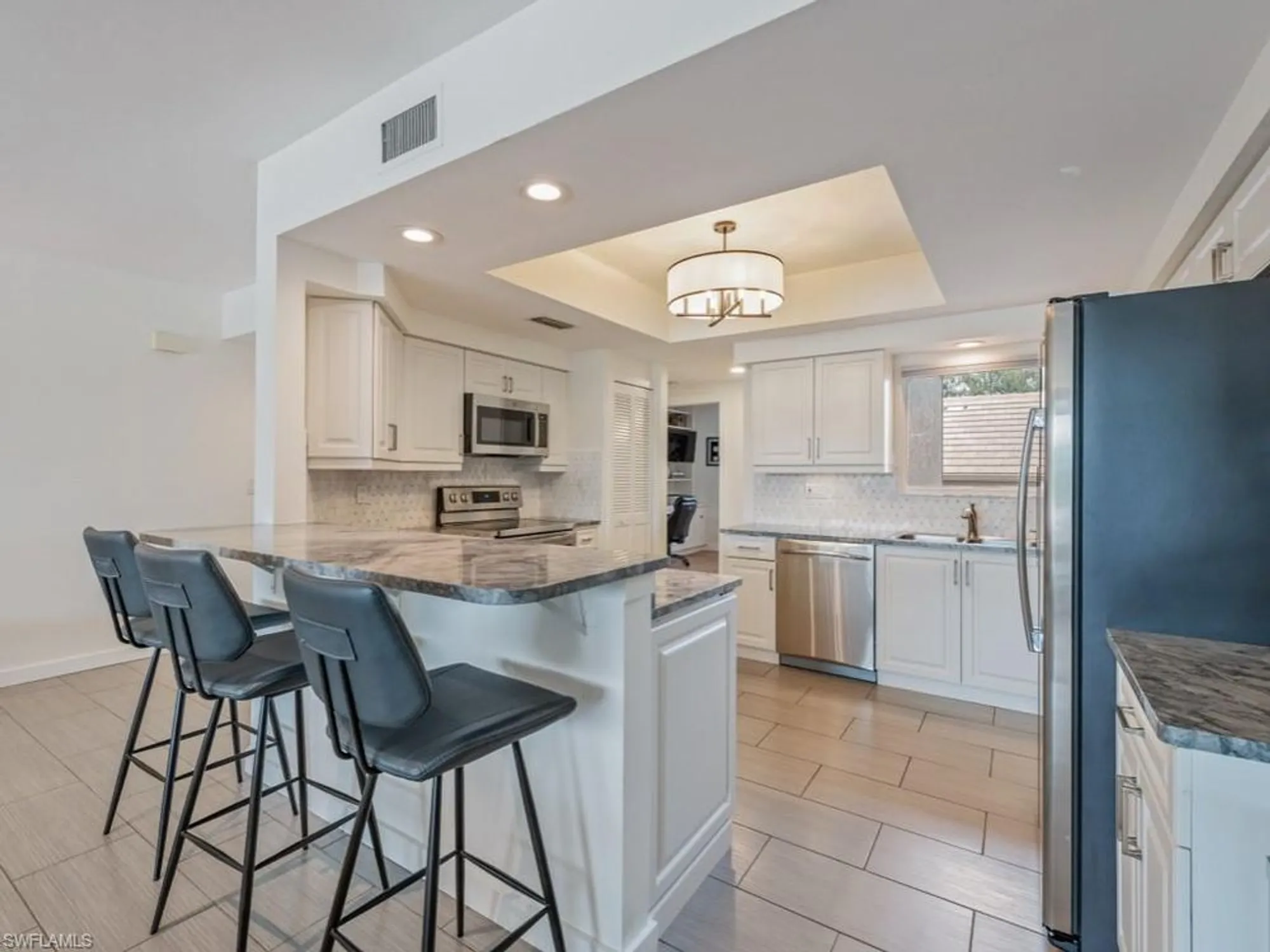 Property Slideshow image 8 of 30 | 4081 bayhead dr apt 102, Bonita Springs, FL, 34134