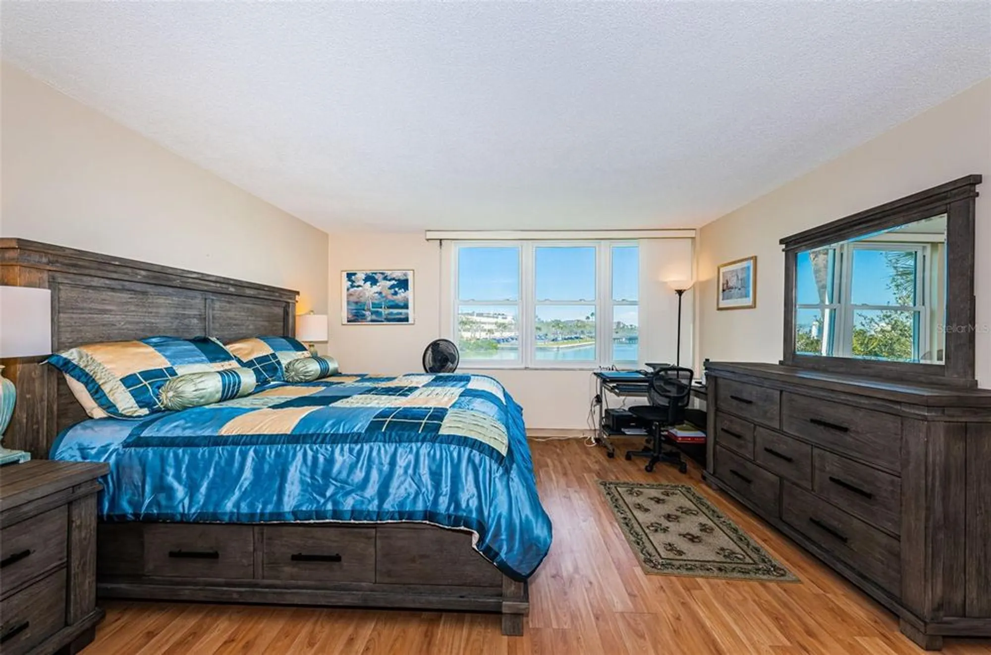 Property Slideshow image 16 of 32 | 7405 bay island dr 220, South Pasadena, FL, 33707