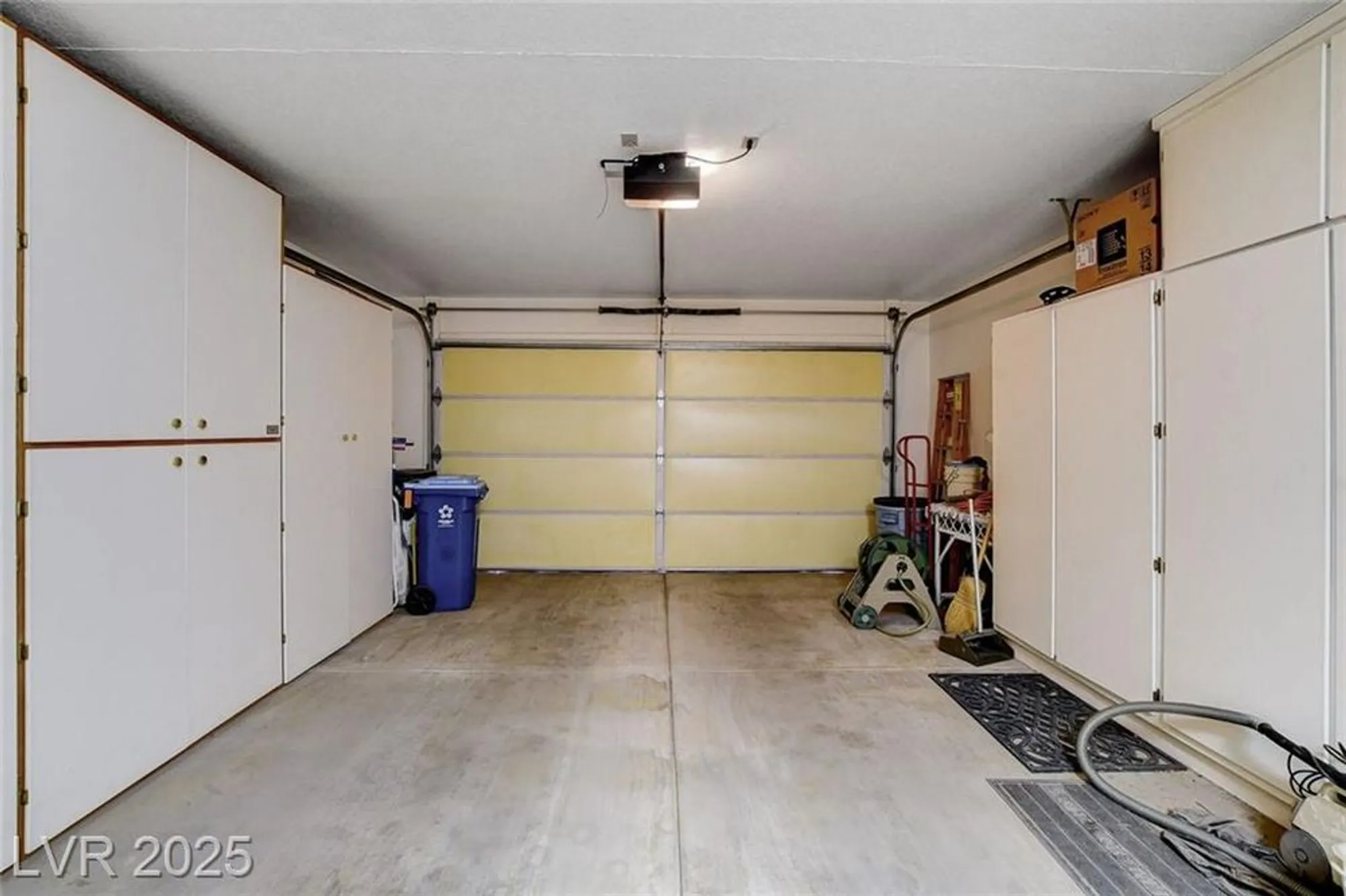 Property Slideshow image 19 of 33 | 9053 gemstone dr, Las Vegas, NV, 89134