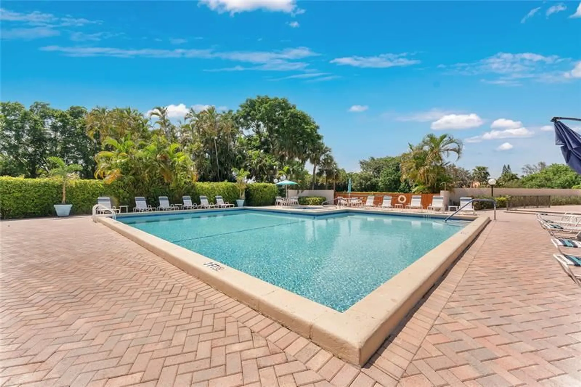 Property Slideshow image 30 of 33 | 21386 juego cir apt 10c, Boca Raton, FL, 33433