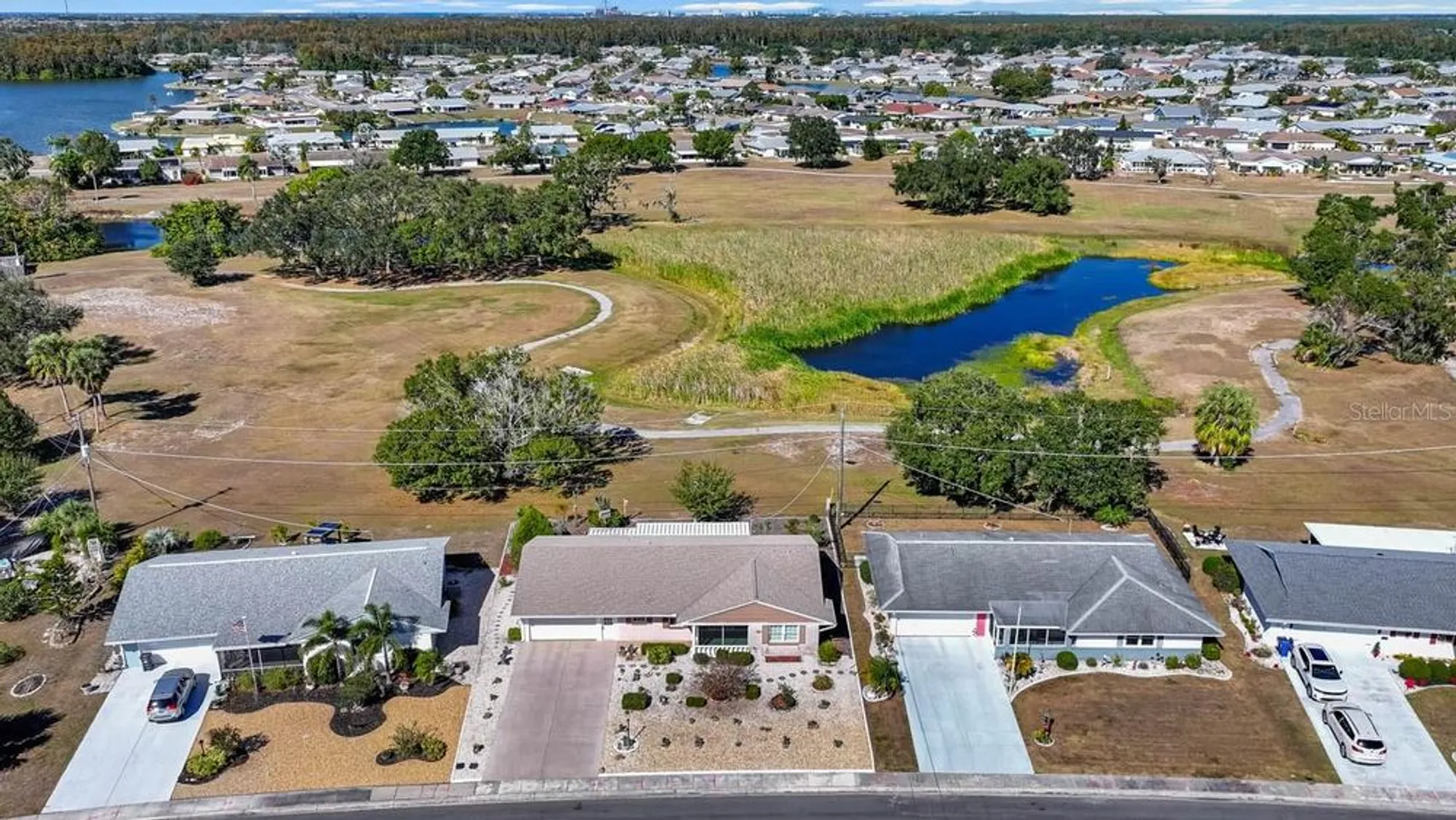 Property Slideshow image 64 of 80 | 829 fox hills dr, Sun City Center, FL, 33573