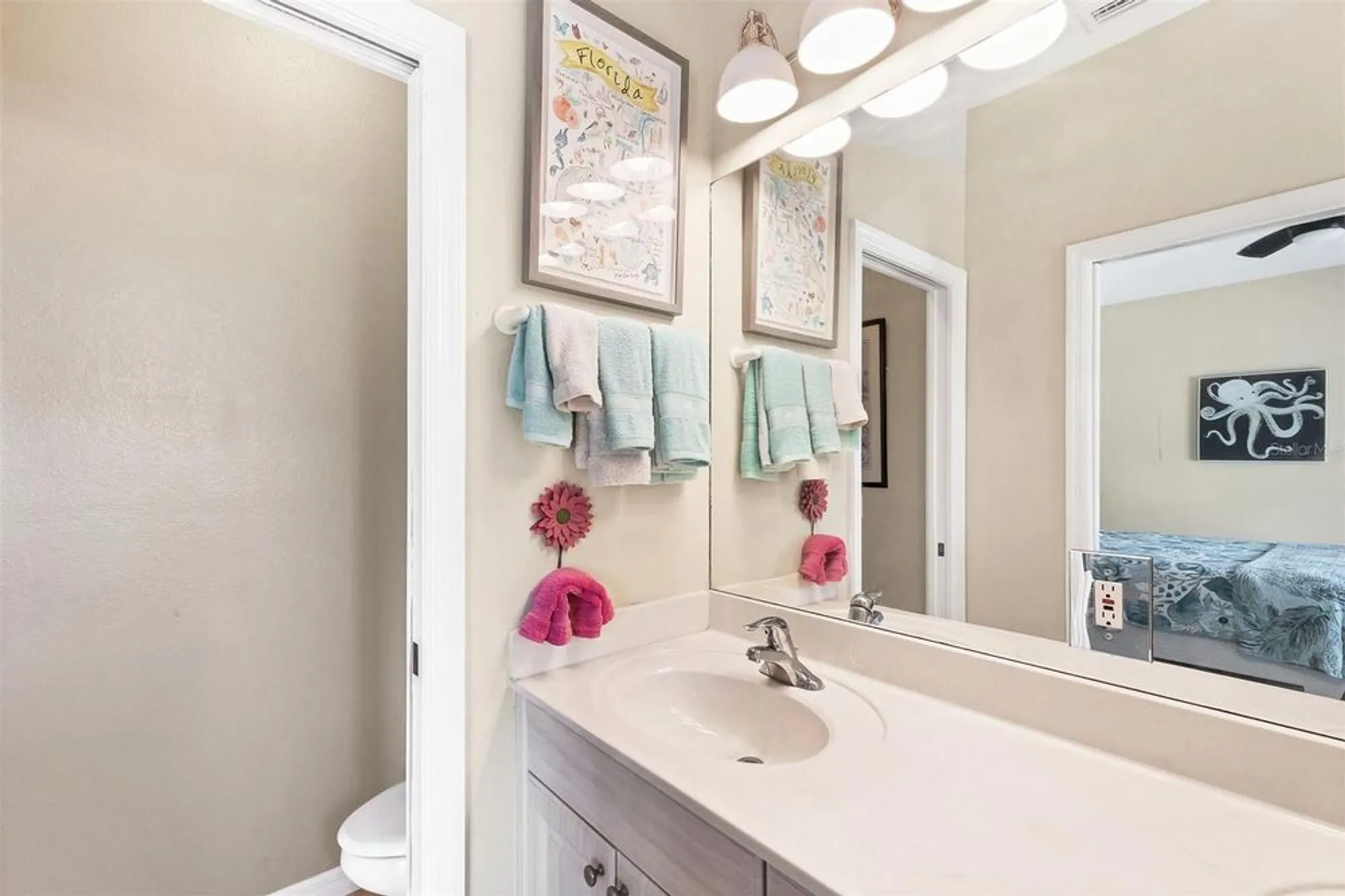 Property Slideshow image 17 of 37 | 4261 oak terrace cir, Port Charlotte, FL, 33953