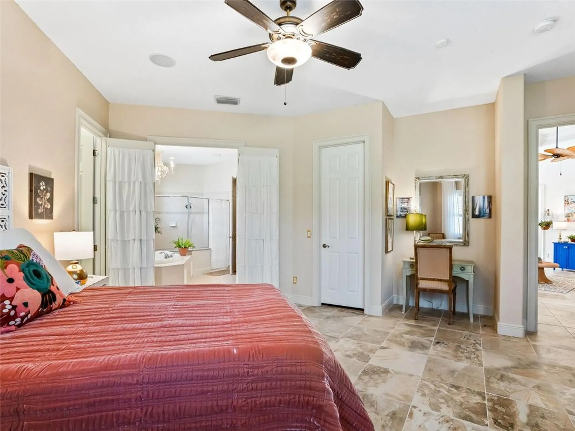 Property Slideshow image 28 of 52 | 39023 griffin lndg, Lady Lake, FL, 32159