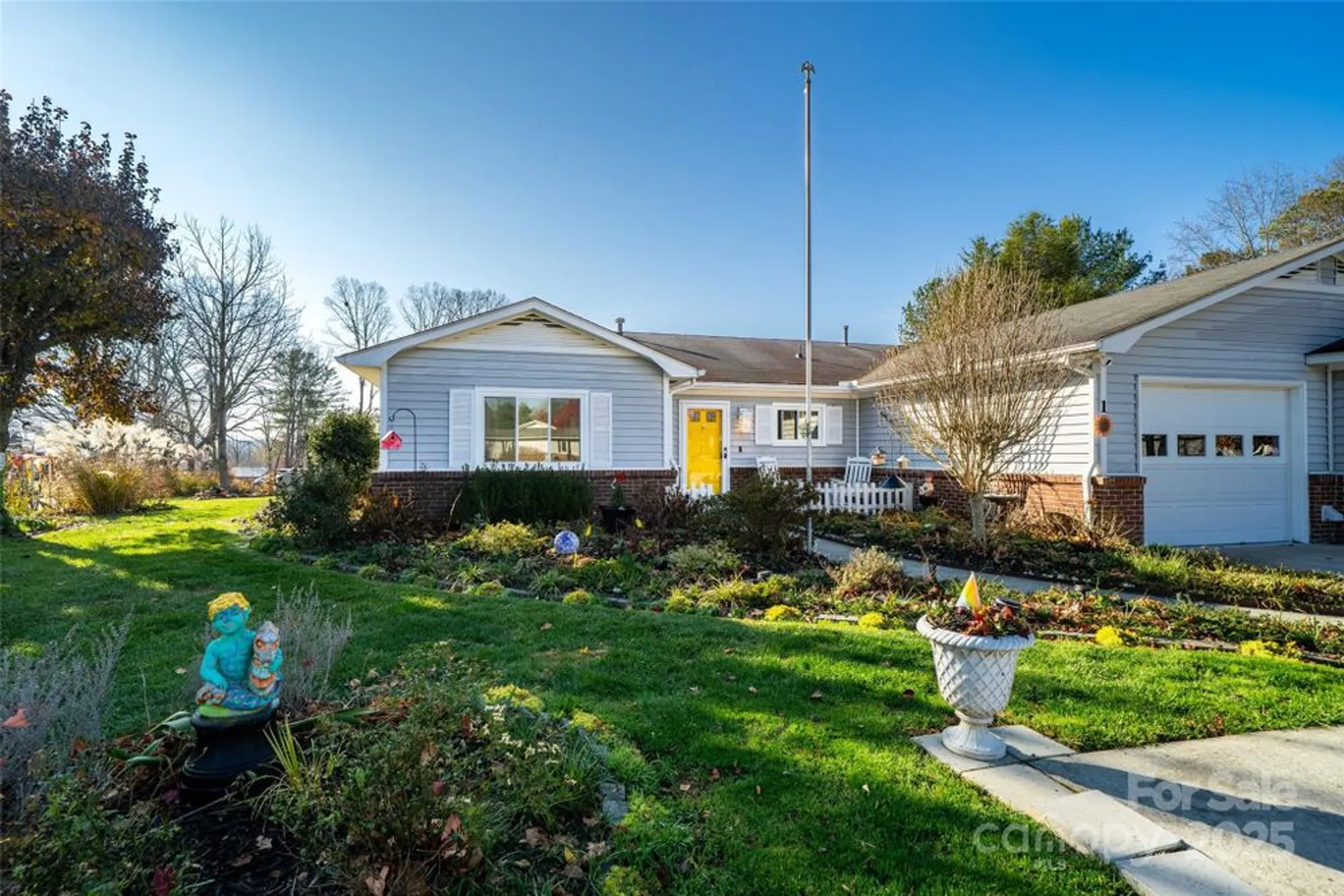 Property Slideshow image 19 of 25 | 1 wintry dr, Hendersonville, NC, 28792