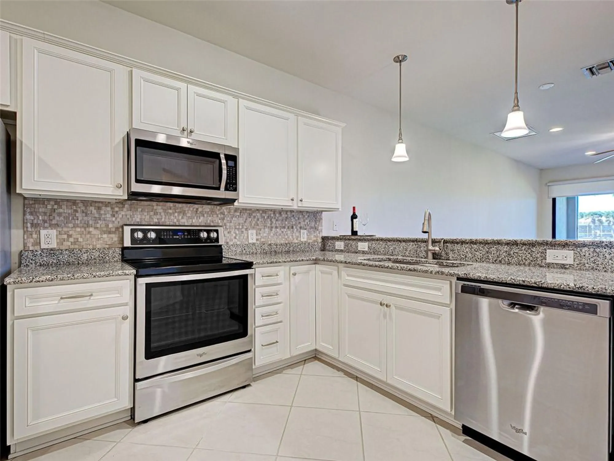 Property Slideshow image 14 of 91 | 19157 serafina st, Venice, FL, 34293