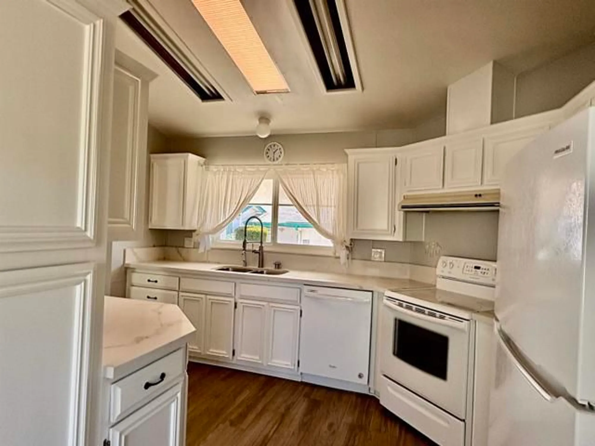 Property Slideshow image 10 of 32 | 629 via santa cruz, Vista, CA, 92081