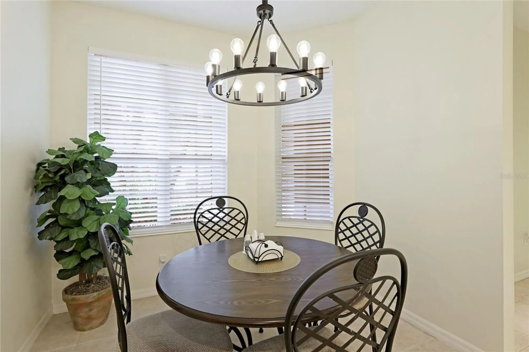 Property Slideshow image 9 of 38 | 6103 aviary ct, Bradenton, FL, 34203