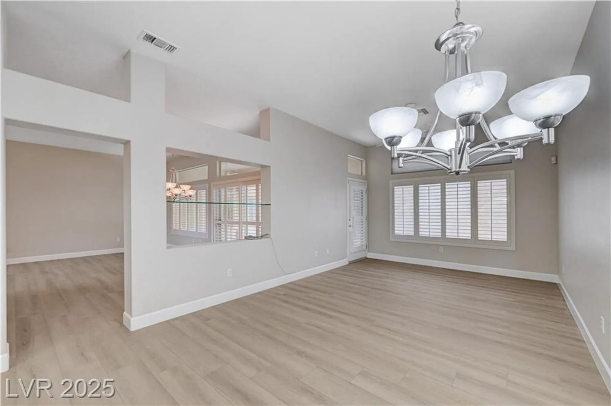 Property Slideshow image 10 of 77 | 2801 byron dr, Las Vegas, NV, 89134