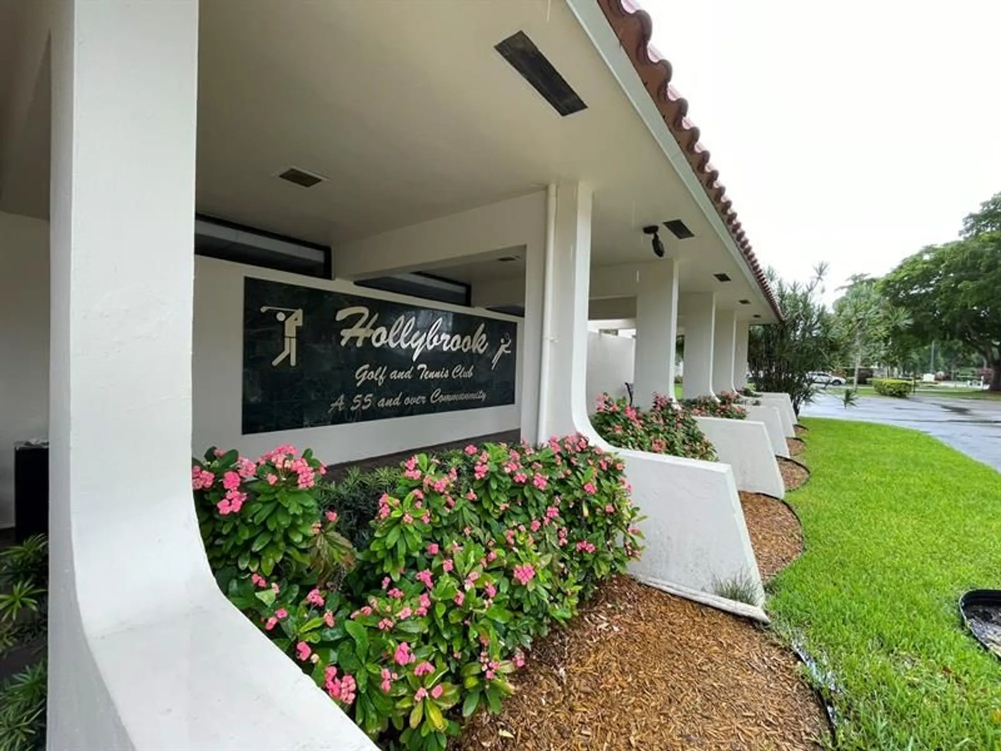 Property Slideshow image 51 of 99 | 361 s hollybrook dr 103, Pembroke Pines, FL, 33025
