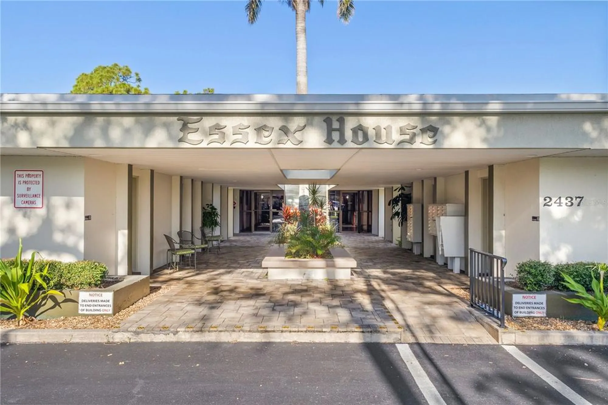 Property Slideshow image 1 of 30 | 2437 harbor blvd apt 210, Port Charlotte, FL, 33952