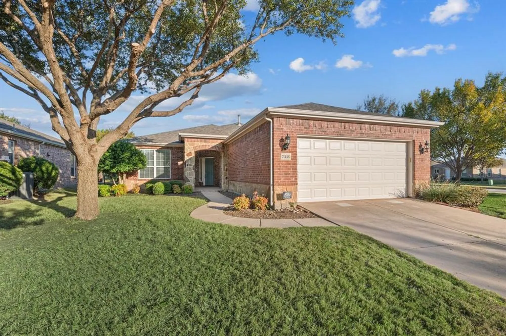 Property Slideshow image 3 of 39 | 7356 pasatiempo dr, Frisco, TX, 75036