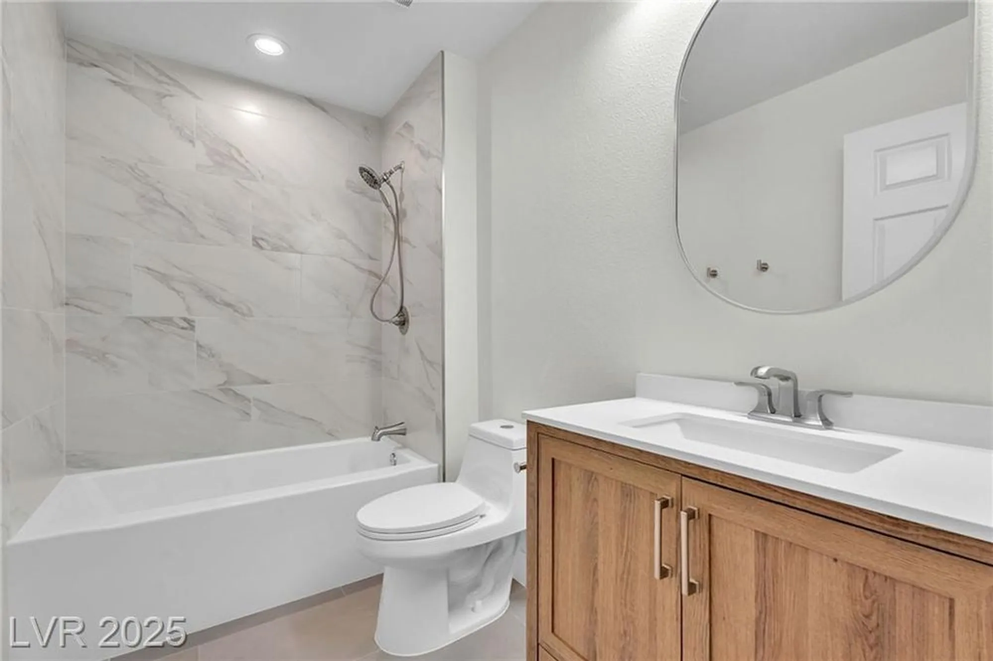 Property Slideshow image 29 of 61 | 8537 glenmount dr, Las Vegas, NV, 89134