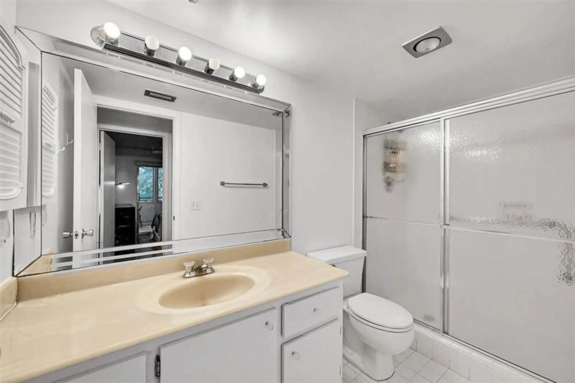 Property Slideshow image 5 of 27 | 1901 bermuda cir l3, Coconut Creek, FL, 33066