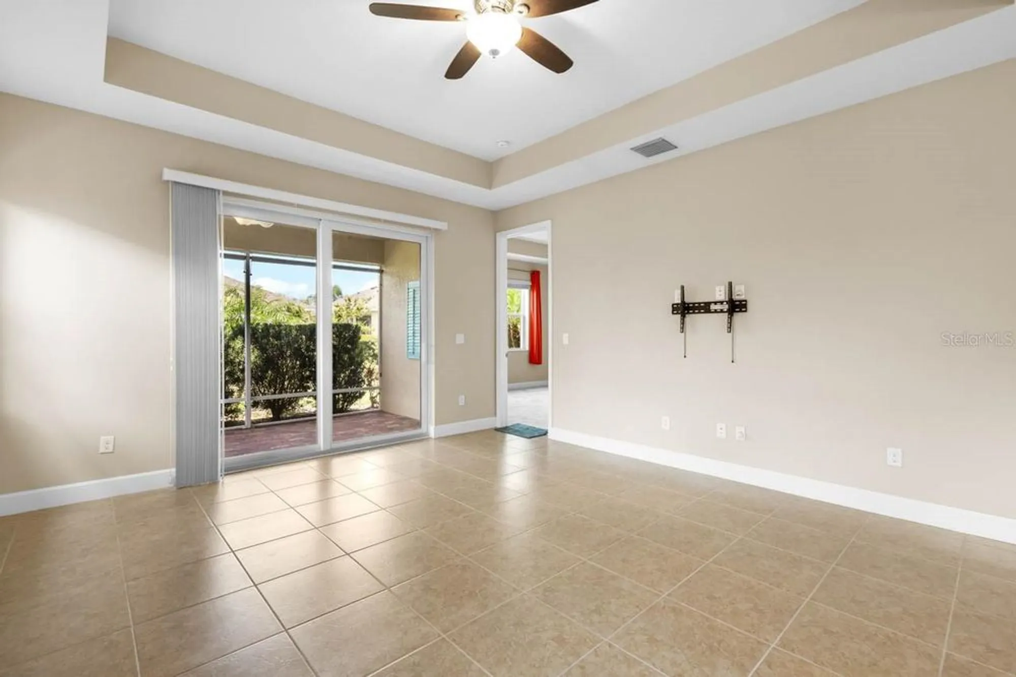 Property Slideshow image 14 of 60 | 809 chipper dr, Sun City Center, FL, 33573