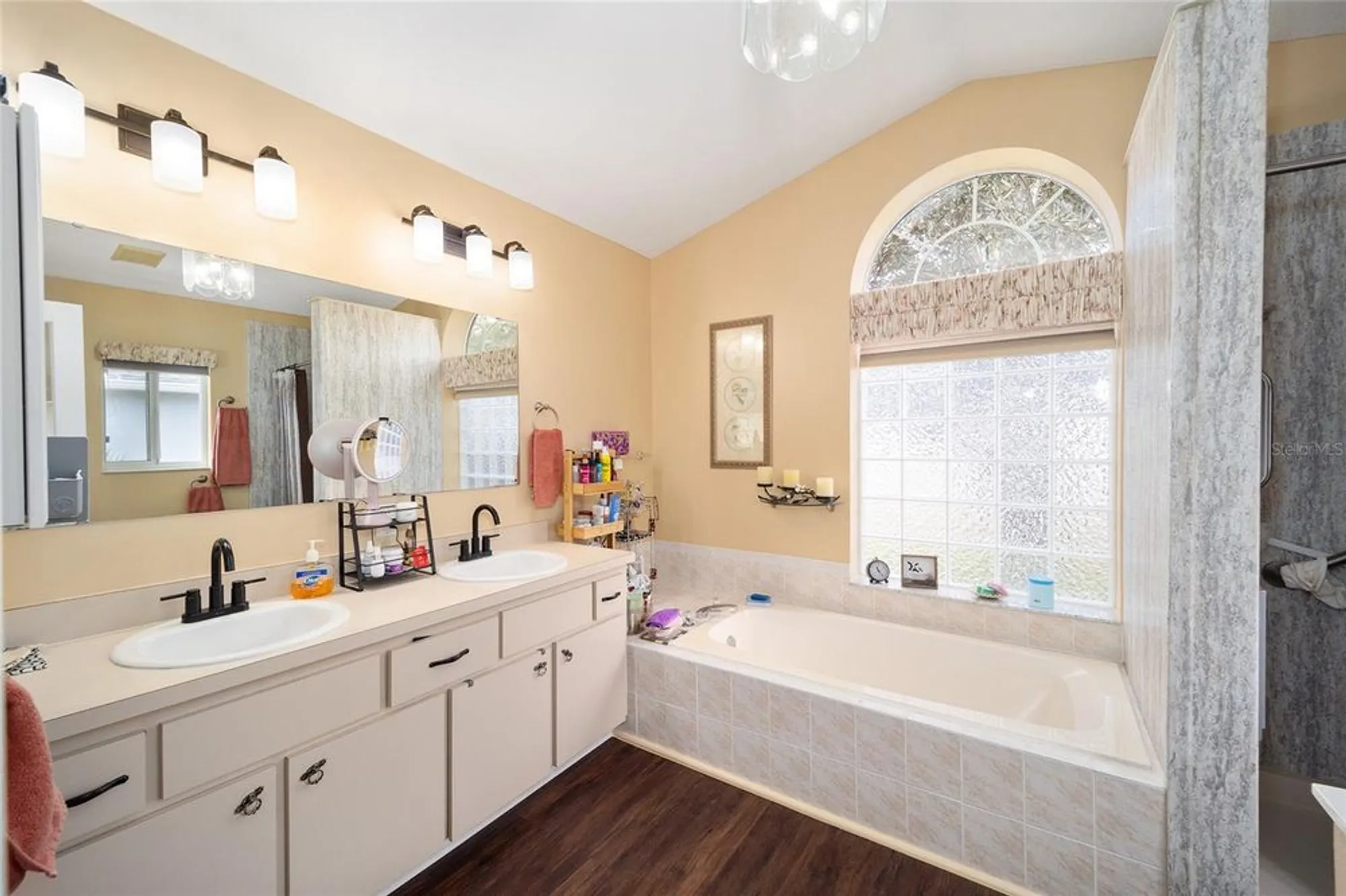 Property Slideshow image 37 of 69 | 5470 nw 26th ln, Ocala, FL, 34482