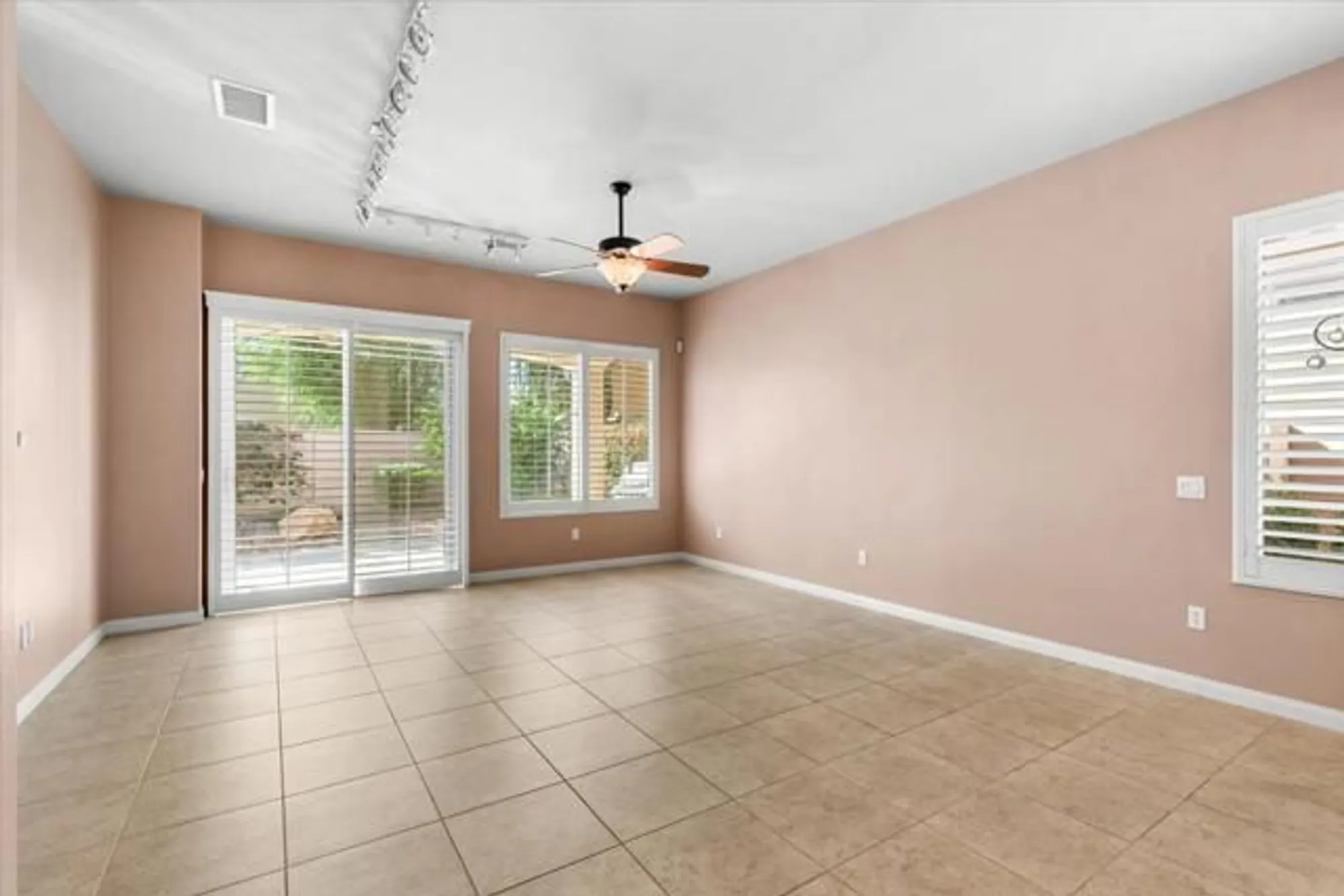 Property Slideshow image 7 of 24 | 81543 avenida de baile, Indio, CA, 92203
