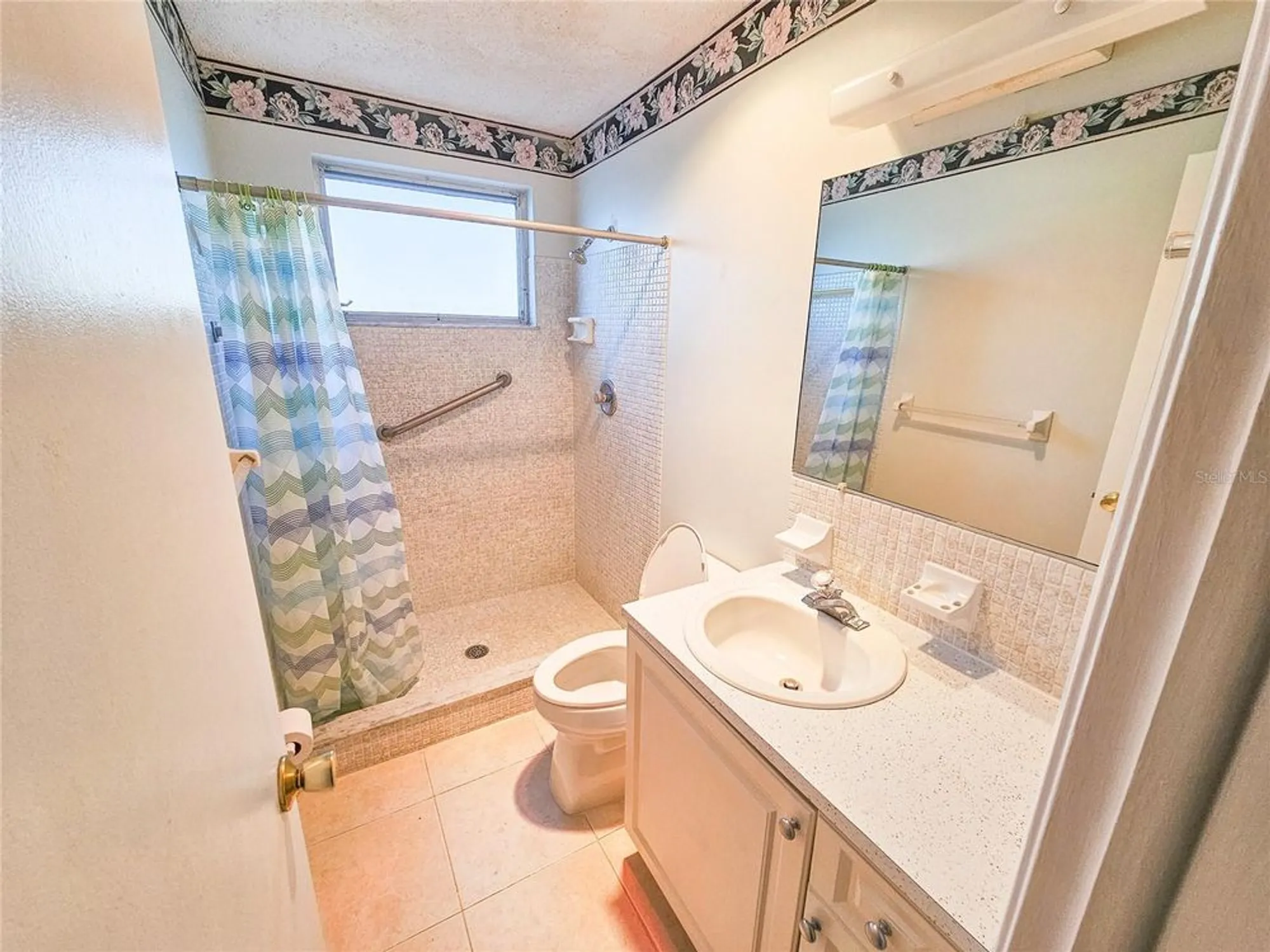 Property Slideshow image 12 of 30 | 3128 59th st 204, Gulfport, FL, 33707
