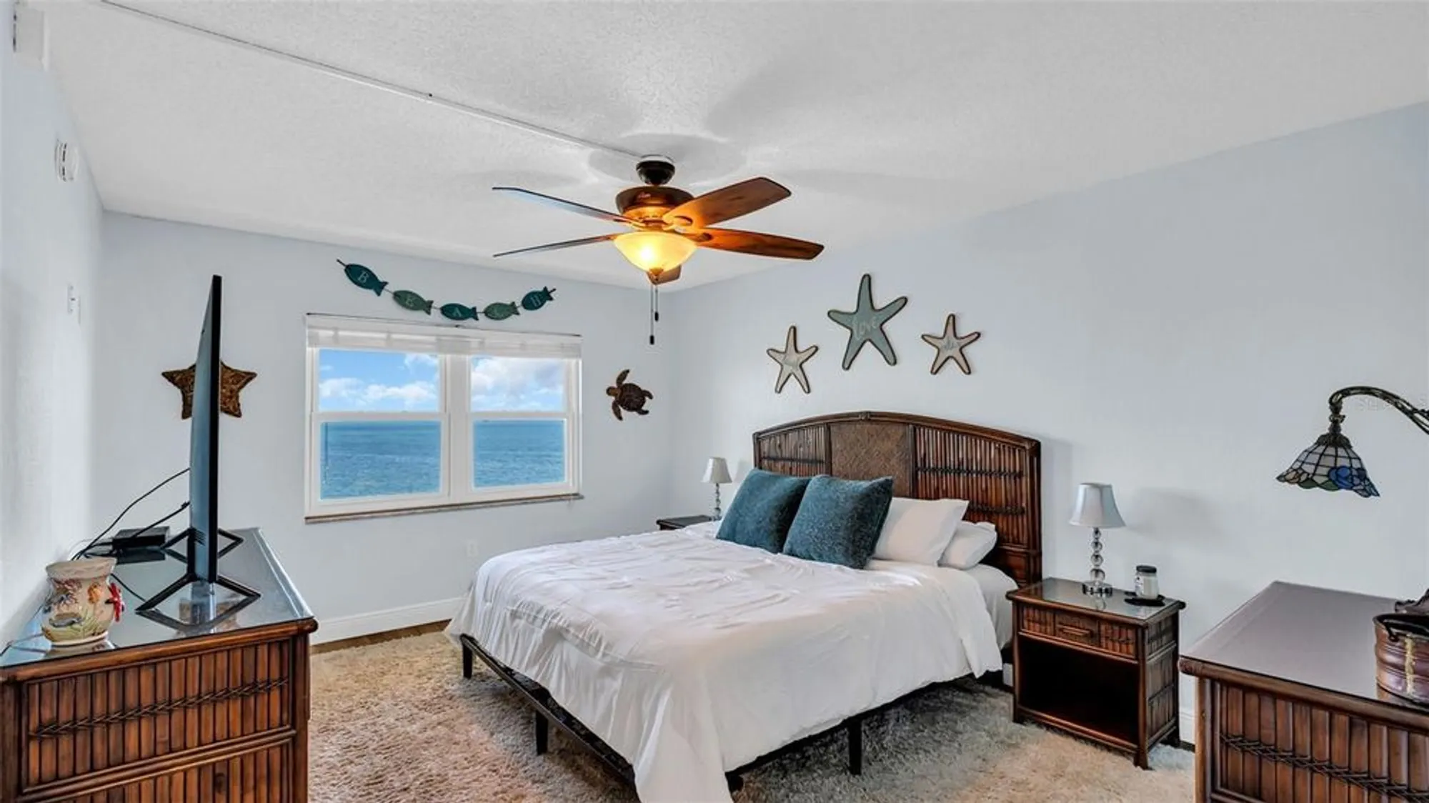 Property Slideshow image 16 of 28 | 9 haig pl 806, Dunedin, FL, 34698