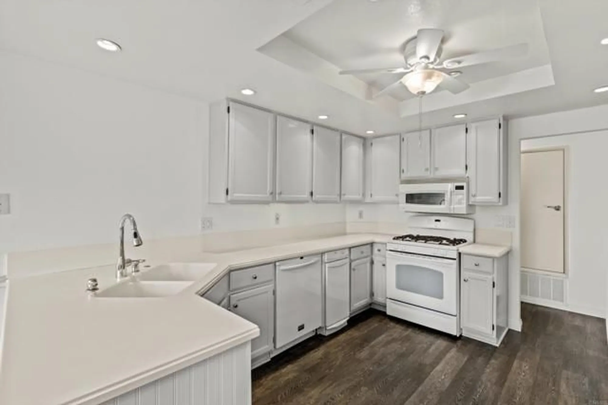 Property Slideshow image 21 of 74 | 1349 via firenze, San Marcos, CA, 92078